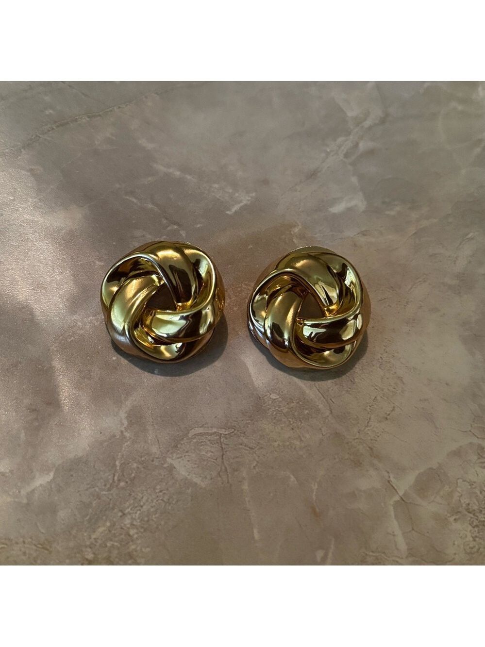 Elegant Gold Knot Earrings